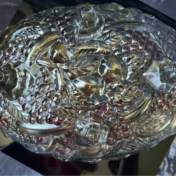 Vintage Indiana Glass Harvest Grape Bowl - Picture 4 of 4